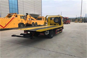 裕华非事故拖车