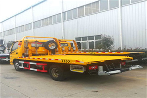 裕华附近拖车救援搭电